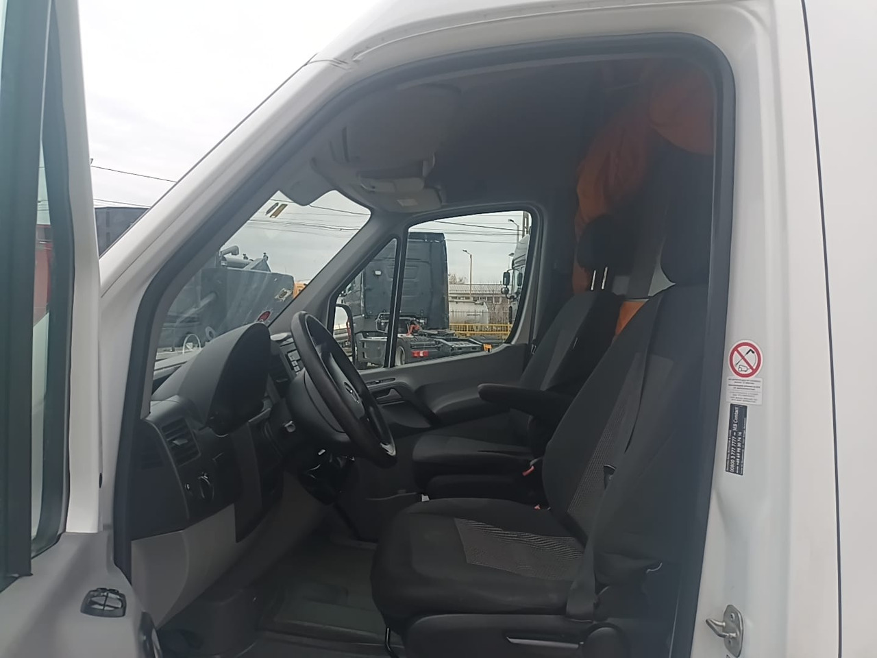 Товарен бус Mercedes Benz Sprinter 316 CDI Euro 6 !!!: снимка 11 Товарен бус Mercedes Benz Sprinter 316 CDI Euro 6 !!!: снимка 11
