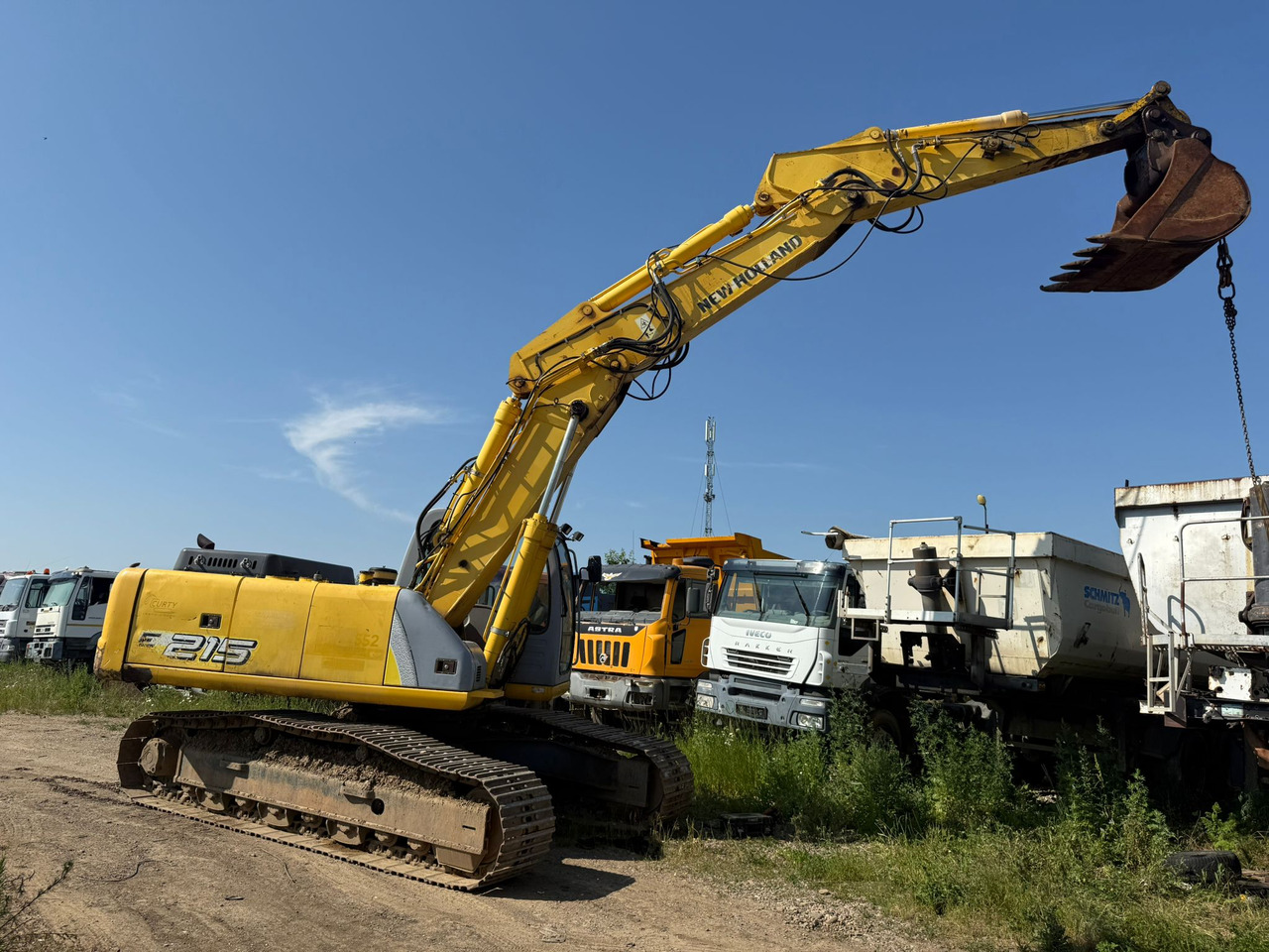 NEW HOLLAND E 215 EXCAVATOR - Верижен багер: снимка 1 NEW HOLLAND E 215 EXCAVATOR - Верижен багер: снимка 1