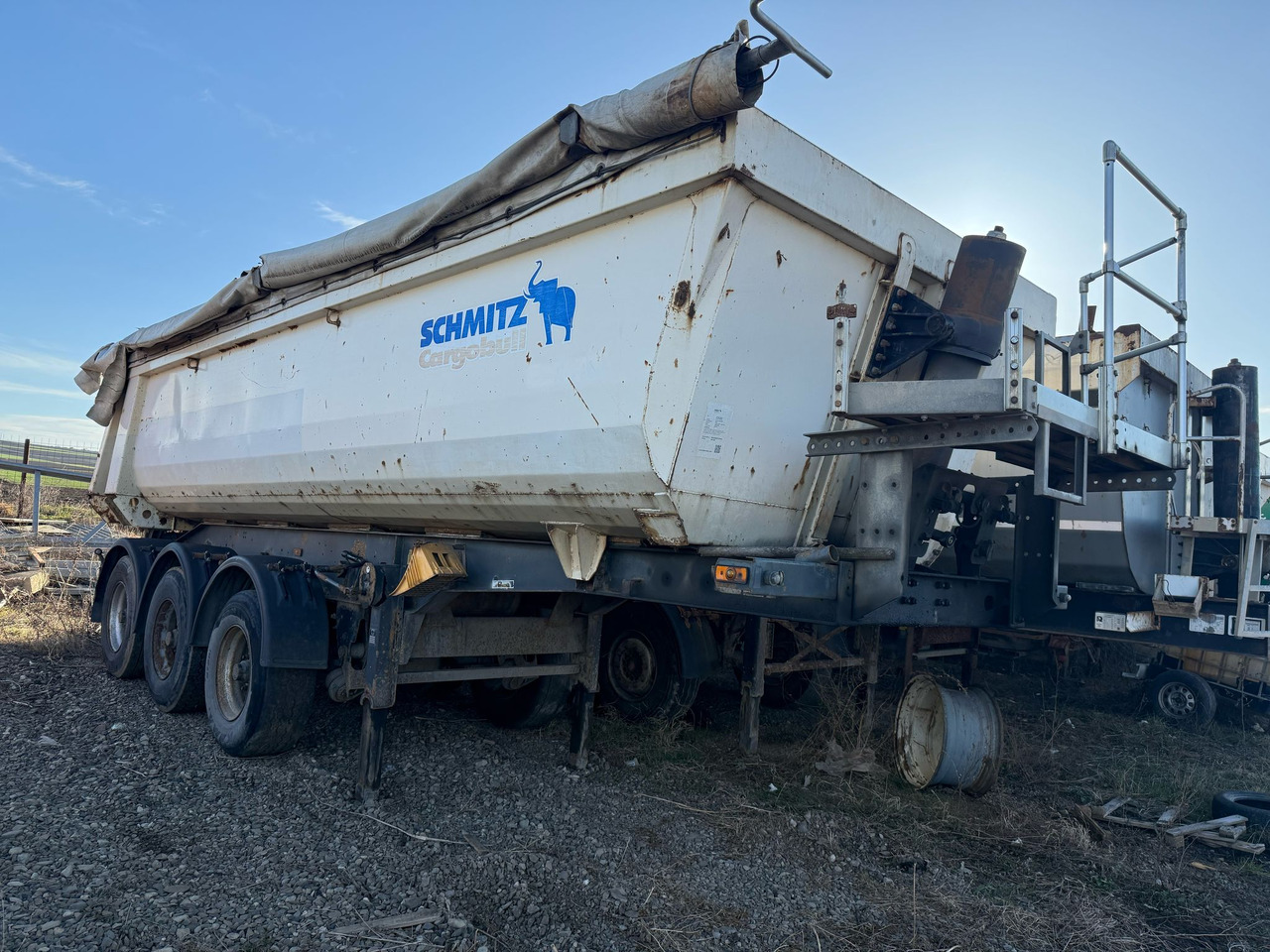 SCHMITZ-GOTHA SKI 24 Tipper Semi-trailer - Самосвал полуремарке: снимка 1 SCHMITZ-GOTHA SKI 24 Tipper Semi-trailer - Самосвал полуремарке: снимка 1