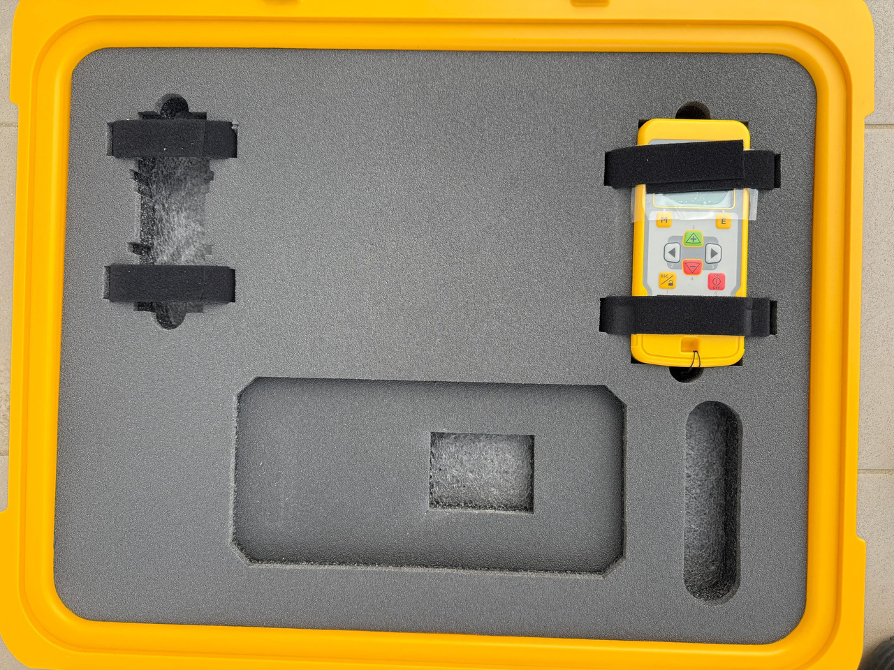 Spectra DG613G Green Beam Dialgrade Pipe Laser - Строително оборудване: снимка 5 Spectra DG613G Green Beam Dialgrade Pipe Laser - Строително оборудване: снимка 5