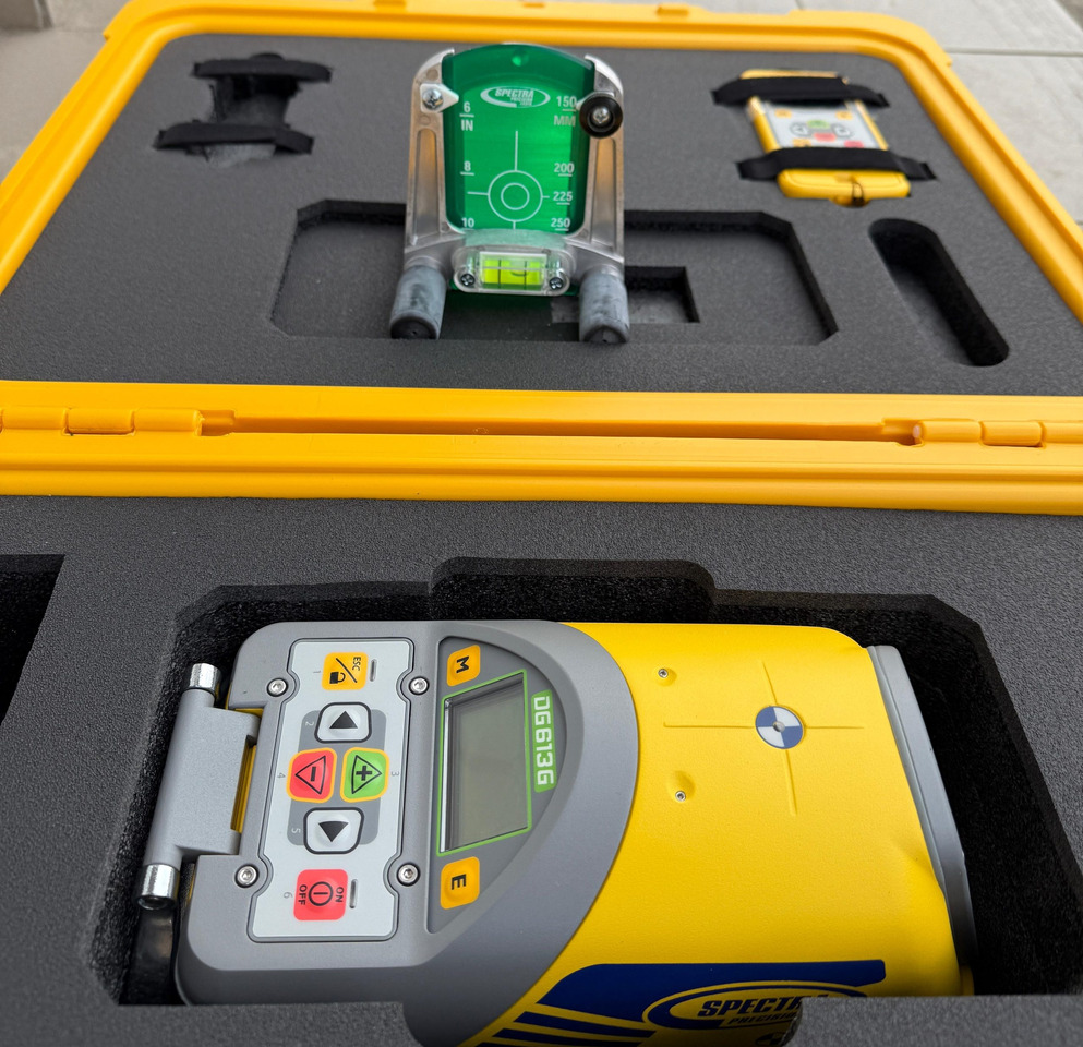 Spectra DG613G Green Beam Dialgrade Pipe Laser - Строително оборудване: снимка 1 Spectra DG613G Green Beam Dialgrade Pipe Laser - Строително оборудване: снимка 1