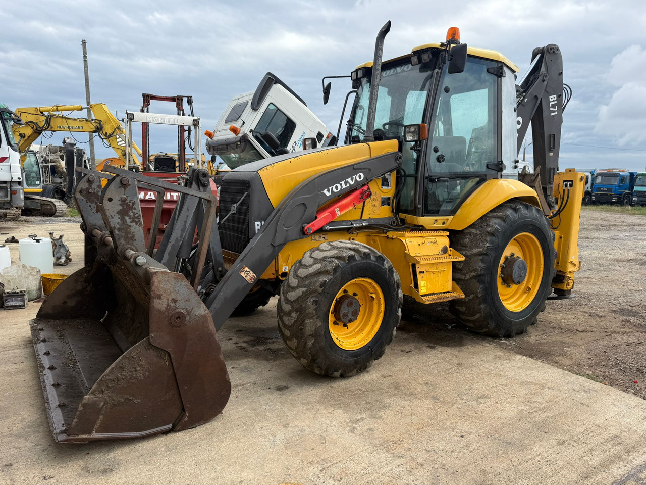 VOLVO BL71 Backhoe Loader - Багер-товарач: снимка 3 VOLVO BL71 Backhoe Loader - Багер-товарач: снимка 3