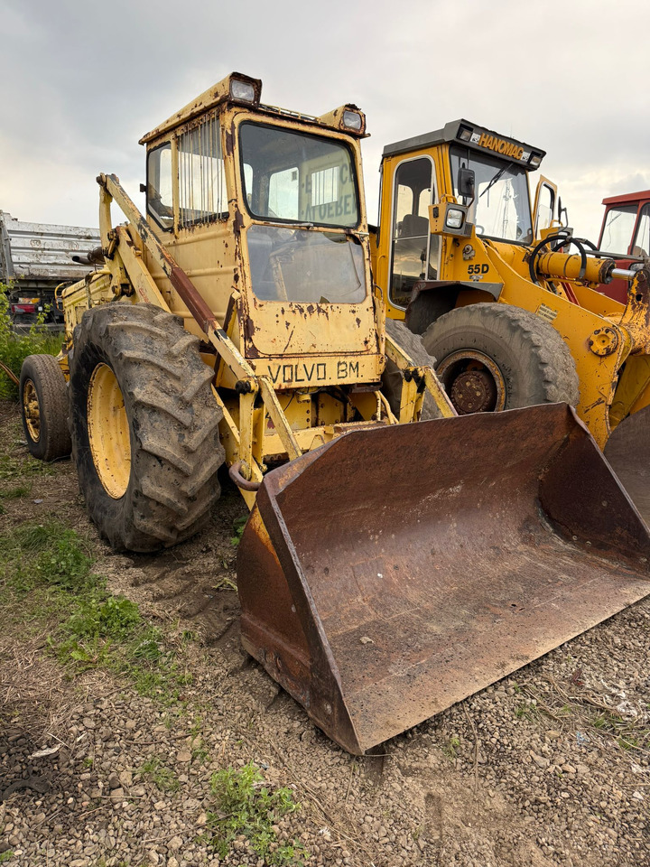 VOLVO BM FRONT LOADER - Колесен товарач: снимка 1 VOLVO BM FRONT LOADER - Колесен товарач: снимка 1