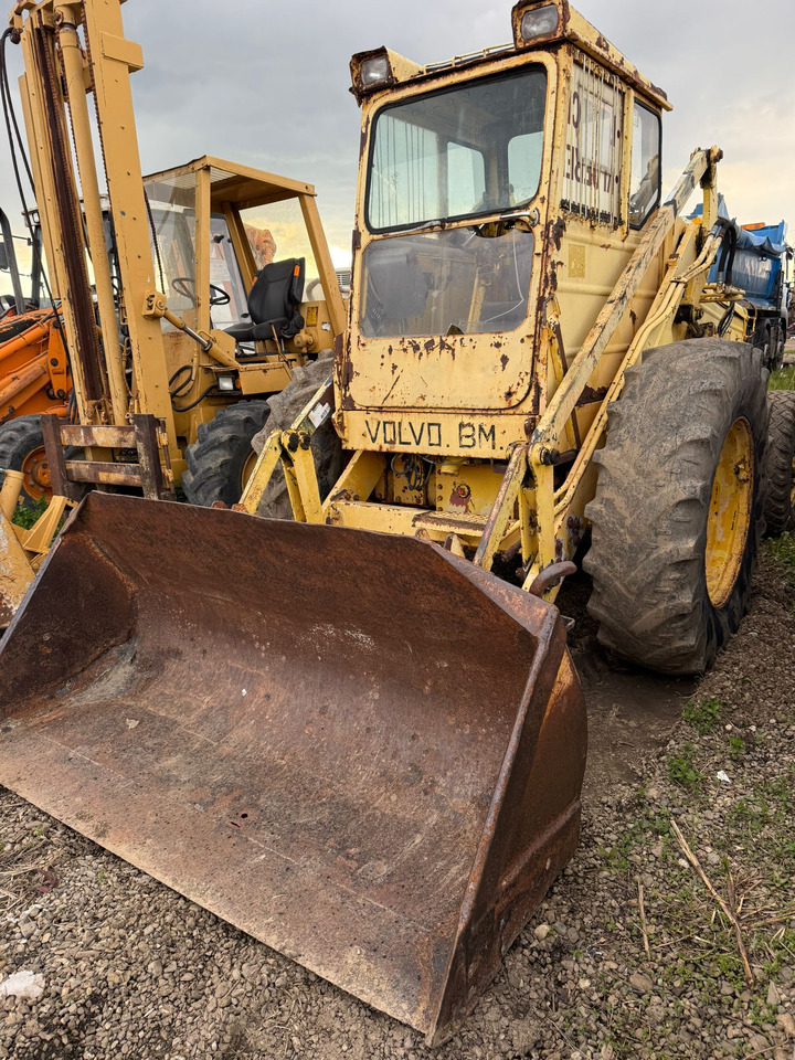 VOLVO BM FRONT LOADER - Колесен товарач: снимка 4 VOLVO BM FRONT LOADER - Колесен товарач: снимка 4