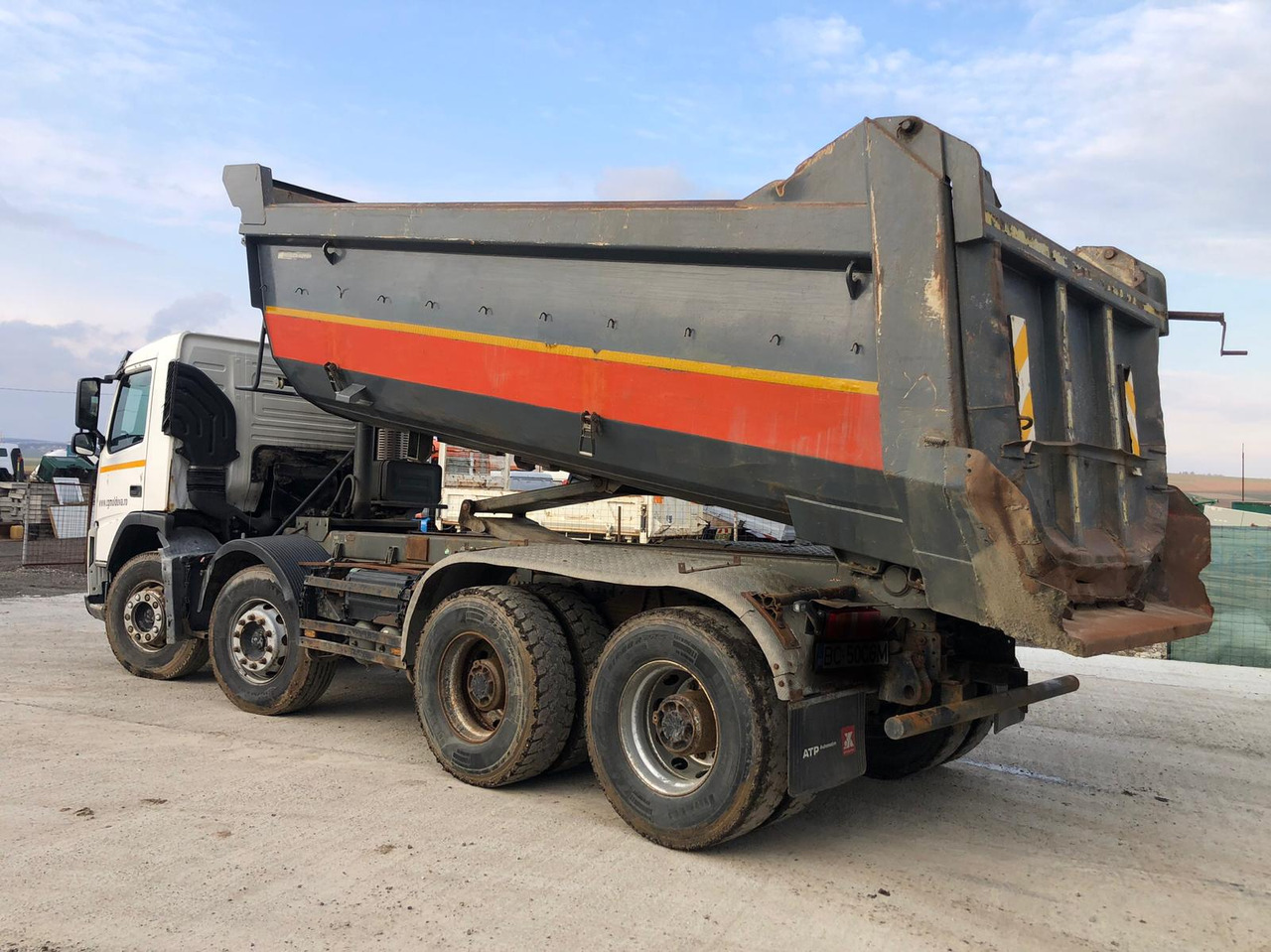 VOLVO FM 420 Tipper - Самосвал камион: снимка 2 VOLVO FM 420 Tipper - Самосвал камион: снимка 2