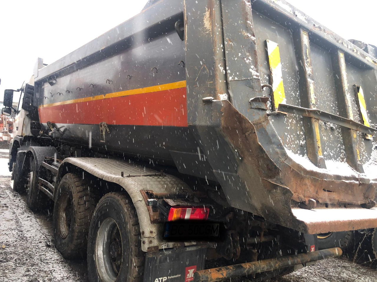 VOLVO FM 420 Tipper - Самосвал камион: снимка 4 VOLVO FM 420 Tipper - Самосвал камион: снимка 4