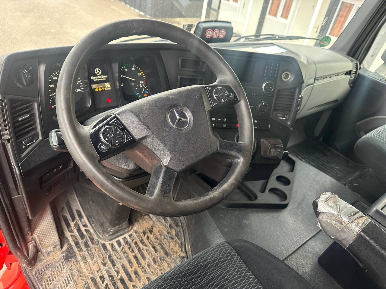 MERCEDES-BENZ ANTOS Tractor head - Влекач: снимка 3 MERCEDES-BENZ ANTOS Tractor head - Влекач: снимка 3