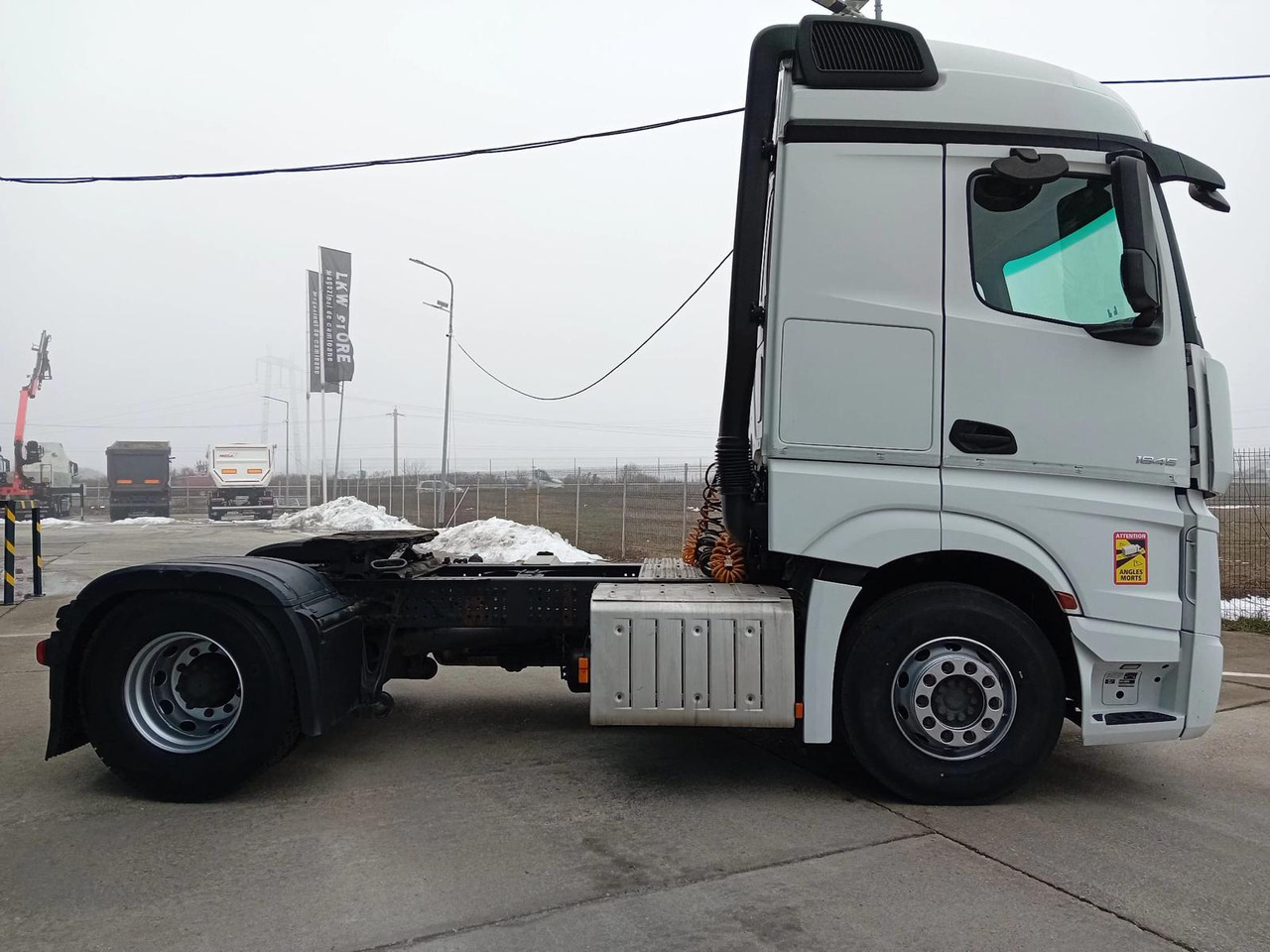 Mercedes-Benz Actros 1845 LS, FULL ADR+PTO, STANDKLIMA, TOP !!! - Влекач: снимка 3 Mercedes-Benz Actros 1845 LS, FULL ADR+PTO, STANDKLIMA, TOP !!! - Влекач: снимка 3