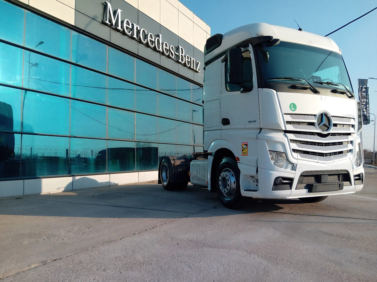 Mercedes-Benz Actros 1845 LS, TOP !!! - Влекач: снимка 4 Mercedes-Benz Actros 1845 LS, TOP !!! - Влекач: снимка 4