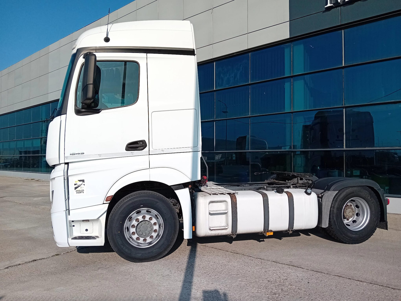 Mercedes-Benz Actros 1845 LS, TOP !!! - Влекач: снимка 2 Mercedes-Benz Actros 1845 LS, TOP !!! - Влекач: снимка 2
