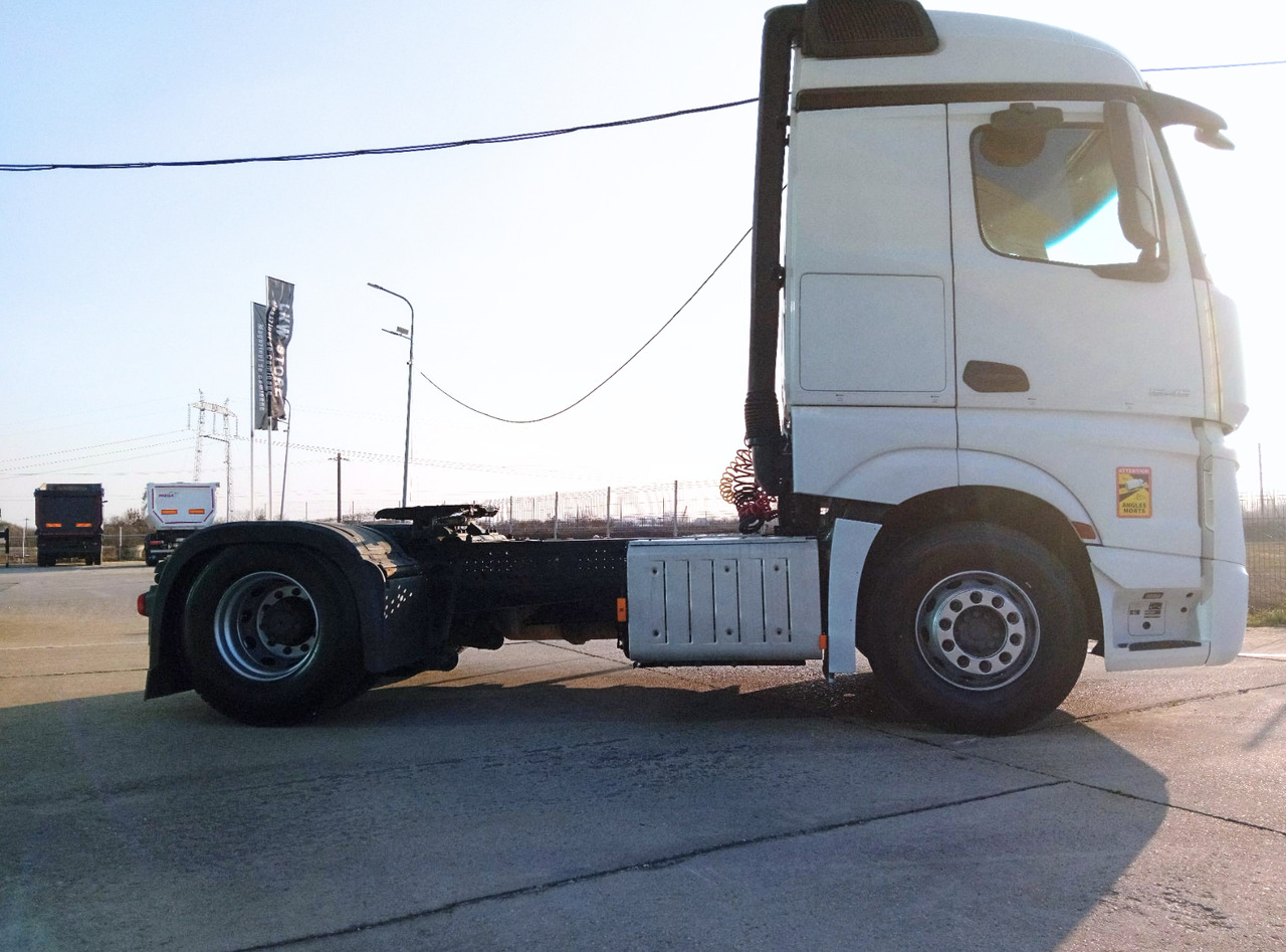 Mercedes-Benz Actros 1845 LS, TOP !!! - Влекач: снимка 5 Mercedes-Benz Actros 1845 LS, TOP !!! - Влекач: снимка 5