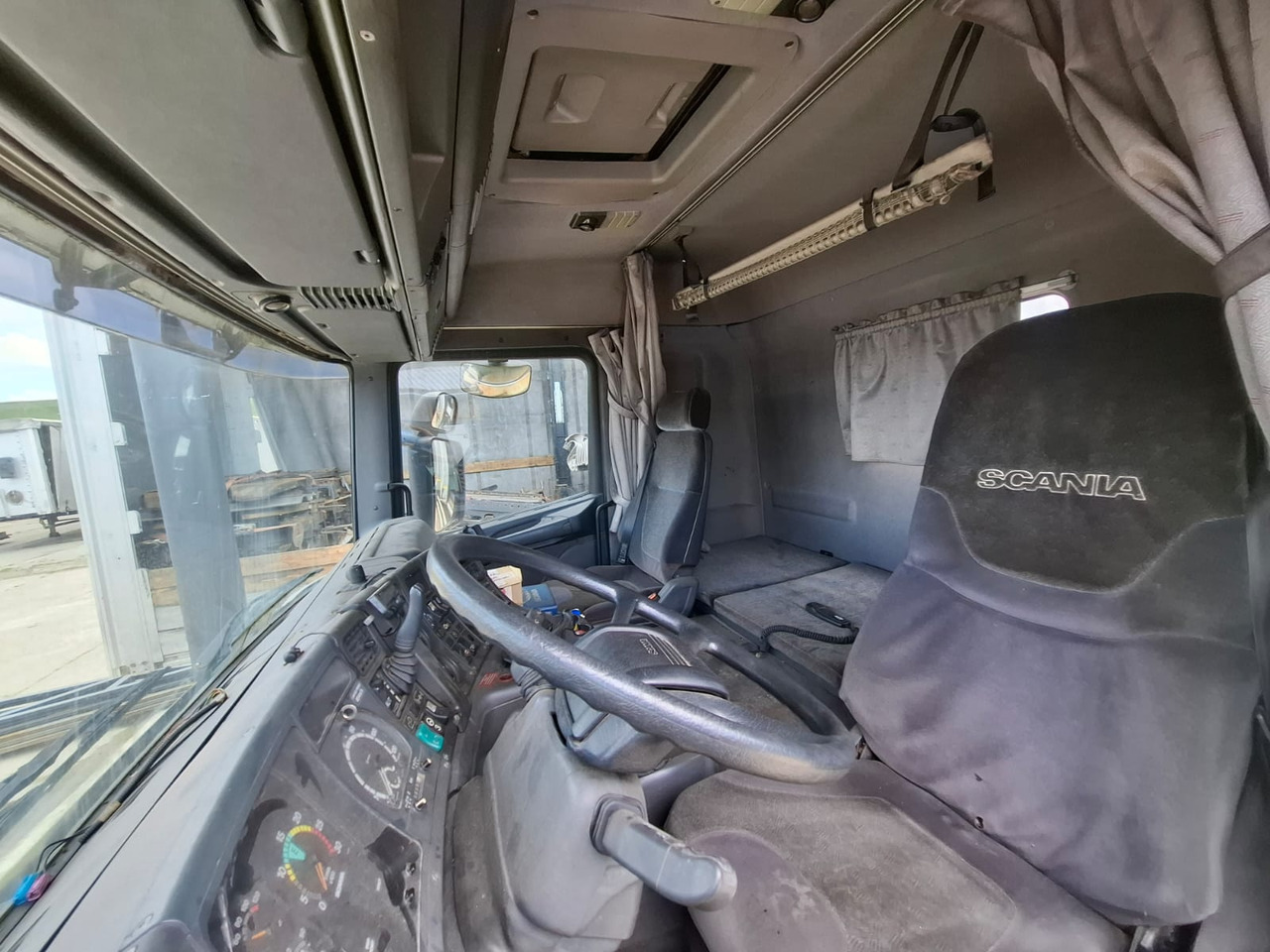 Scania B 6X2 - Влекач: снимка 3 Scania B 6X2 - Влекач: снимка 3