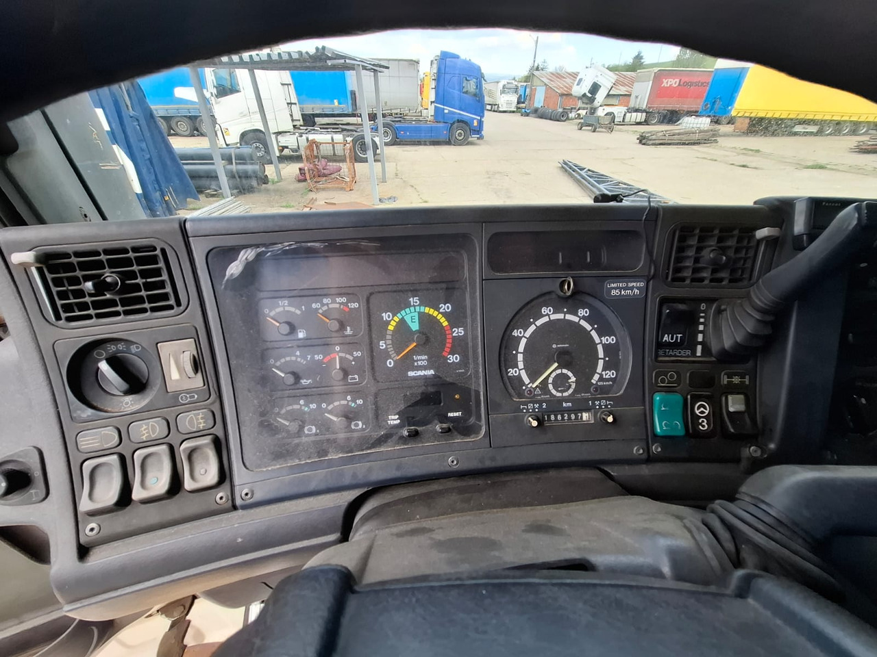Scania B 6X2 - Влекач: снимка 2 Scania B 6X2 - Влекач: снимка 2