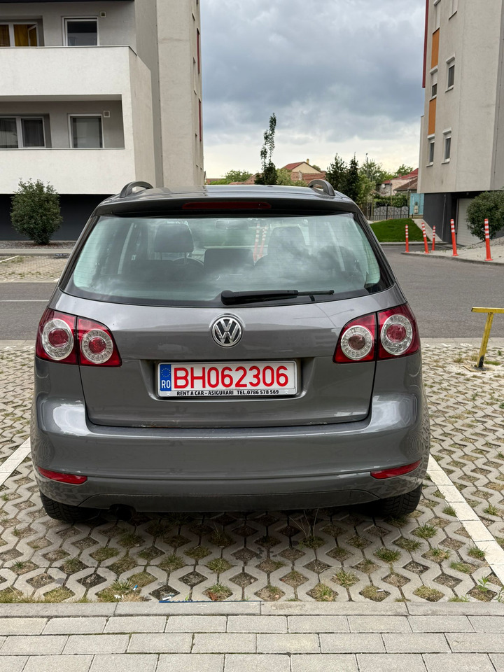 Volkswagen Golf Plus 1.6 TDI - Лек автомобил: снимка 2 Volkswagen Golf Plus 1.6 TDI - Лек автомобил: снимка 2