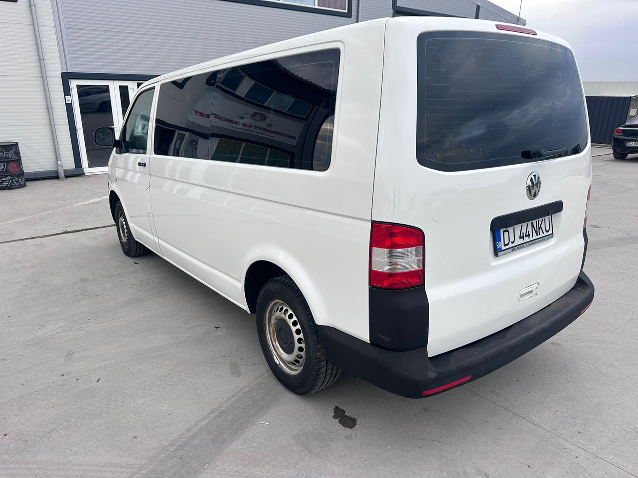 Volkswagen Transporter - Лек автомобил: снимка 5 Volkswagen Transporter - Лек автомобил: снимка 5