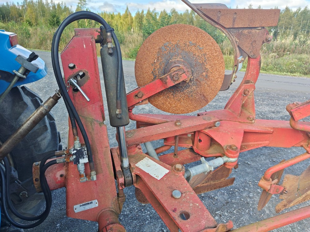 Agrolux RSD397FK kääntöaura 3-siipinen kuorimet ja kiekkoleikkurit, katso video! - Плуг: снимка 5 Agrolux RSD397FK kääntöaura 3-siipinen kuorimet ja kiekkoleikkurit, katso video! - Плуг: снимка 5