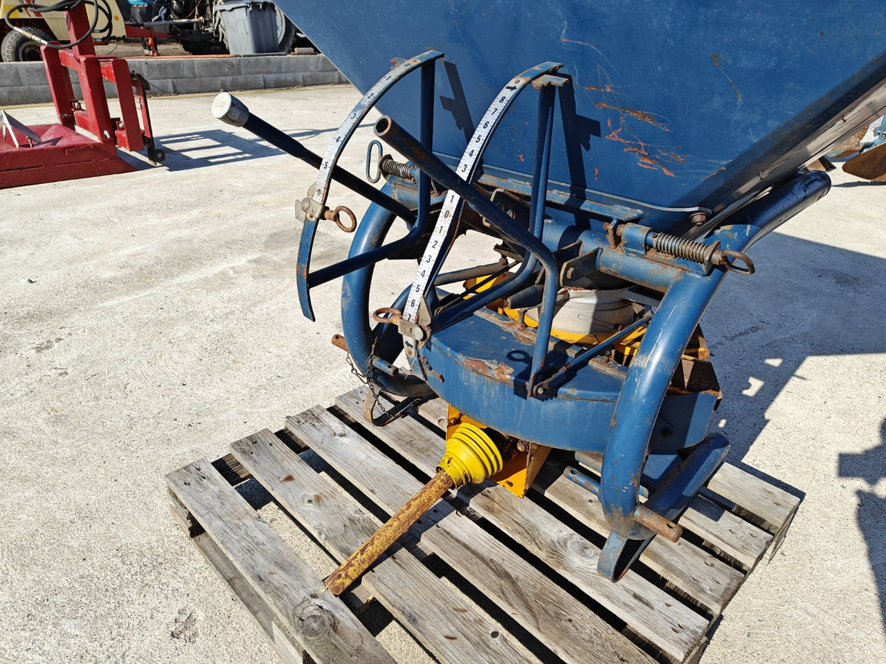 BOGBALLE B500 - Тороразпръсквачка: снимка 5 BOGBALLE B500 - Тороразпръсквачка: снимка 5