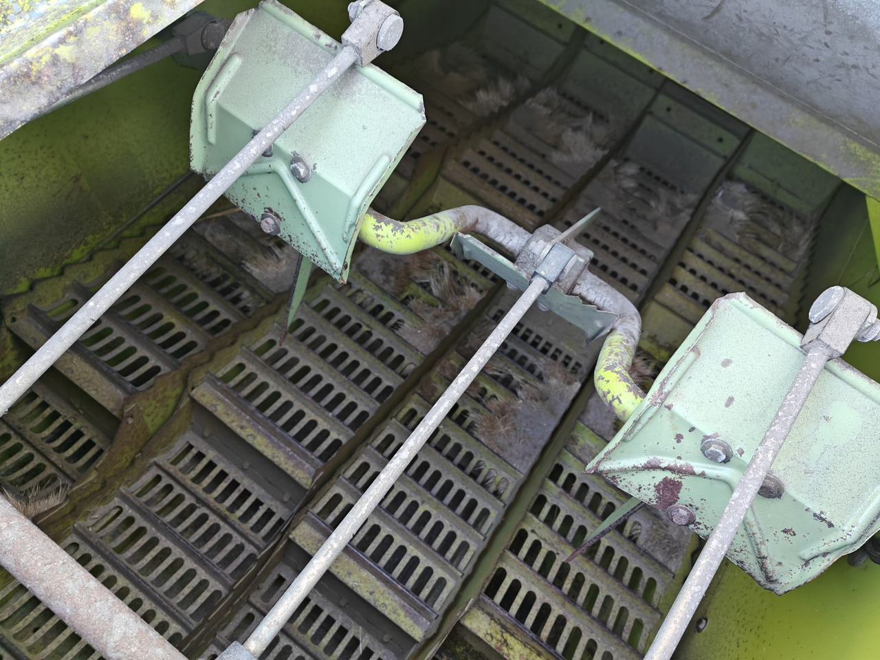 Зърнокомбайн CLAAS Dominator 58: снимка 19 Зърнокомбайн CLAAS Dominator 58: снимка 19