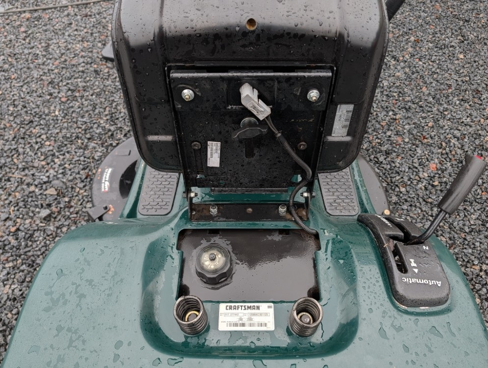 Косачка за трева Craftsman LT1000 - 21hp: снимка 14 Косачка за трева Craftsman LT1000 - 21hp: снимка 14