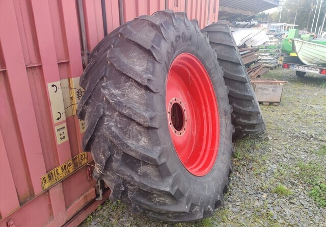 Fendt Takarenkaat 650/65R42 vanteineen - Гума за Трактор: снимка 3 Fendt Takarenkaat 650/65R42 vanteineen - Гума за Трактор: снимка 3