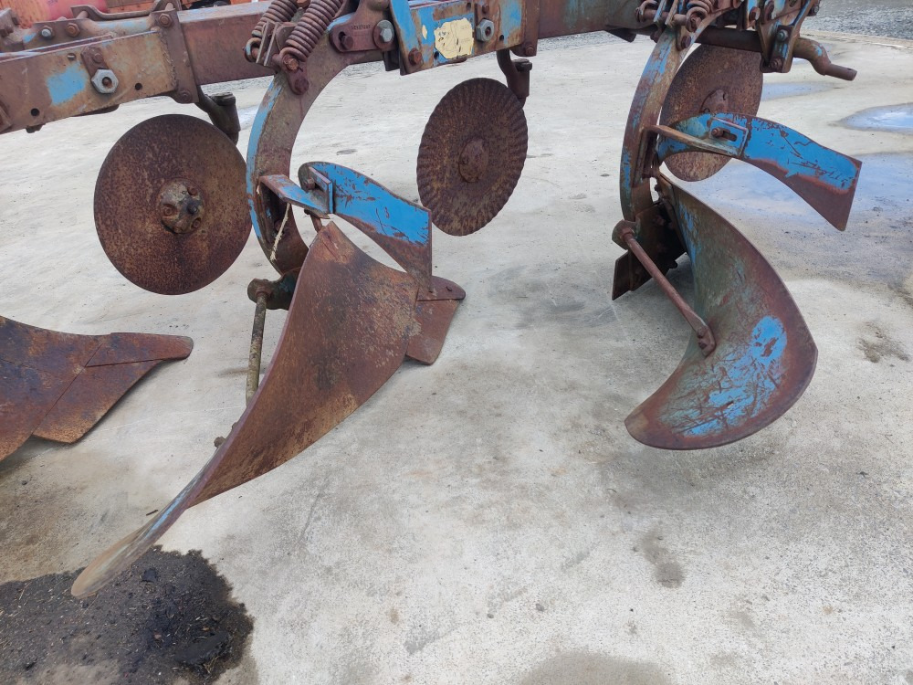 Fiskars KHN 4-siipinen - Плуг: снимка 2 Fiskars KHN 4-siipinen - Плуг: снимка 2