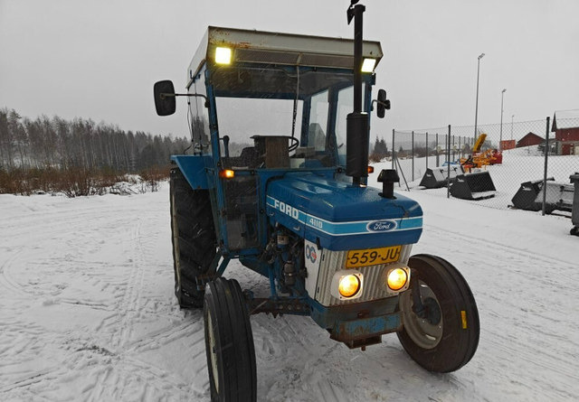 Трактор Ford 4110 traktori - Katso video!: снимка 9