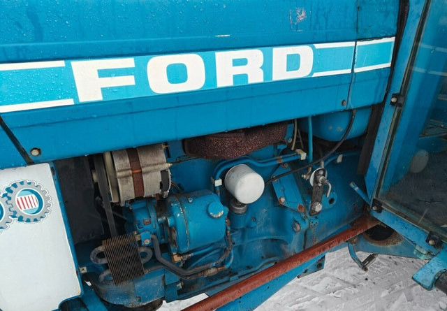 Трактор Ford 4110 traktori - Katso video!: снимка 11