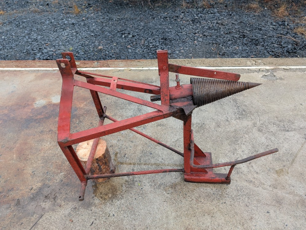 Halkaisukaira 175mm traktoriin - Цепачка за дърва: снимка 4 Halkaisukaira 175mm traktoriin - Цепачка за дърва: снимка 4