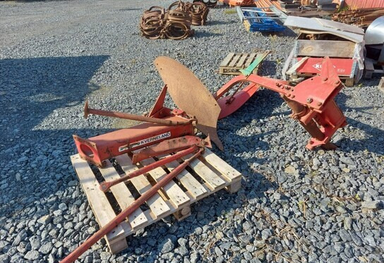 Kverneland A3 sarka-auran purkuosia - Плуг: снимка 4 Kverneland A3 sarka-auran purkuosia - Плуг: снимка 4