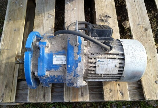 Промишлена климатична техника Puhaltimia sähkömoottoreineen 3kpl: снимка 12 Промишлена климатична техника Puhaltimia sähkömoottoreineen 3kpl: снимка 12