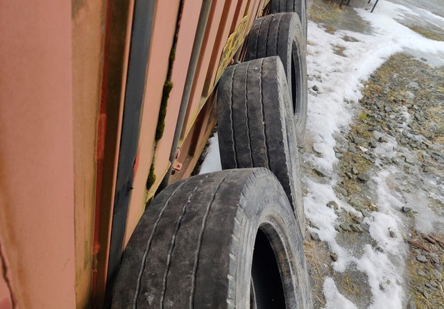 Renkaat 5 kpl koko 205/65R17.5 - Гума за Селскостопанска техника: снимка 2 Renkaat 5 kpl koko 205/65R17.5 - Гума за Селскостопанска техника: снимка 2