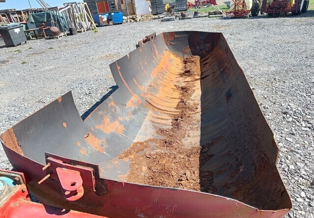 Risukaukaloiksi metsäkärryyn säiliön puolikas pituus 600cm - Резервни части за Горска техника: снимка 2 Risukaukaloiksi metsäkärryyn säiliön puolikas pituus 600cm - Резервни части за Горска техника: снимка 2