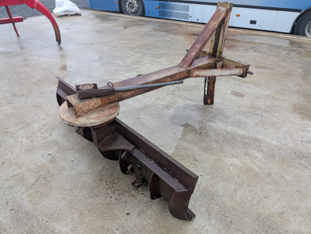 Perälevy 184cm ympäripyörivä - Селскостопанска техника: снимка 3 Perälevy 184cm ympäripyörivä - Селскостопанска техника: снимка 3