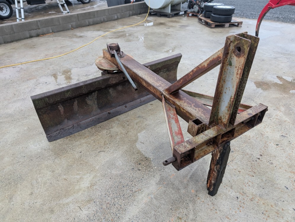 Perälevy 184cm ympäripyörivä - Селскостопанска техника: снимка 4 Perälevy 184cm ympäripyörivä - Селскостопанска техника: снимка 4