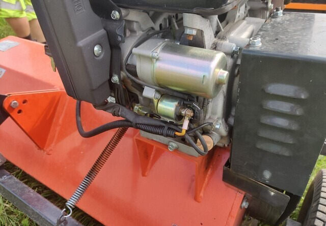 Косачка-шредер Tarmo ATV120 kesantomurskain - VIDEO: снимка 8