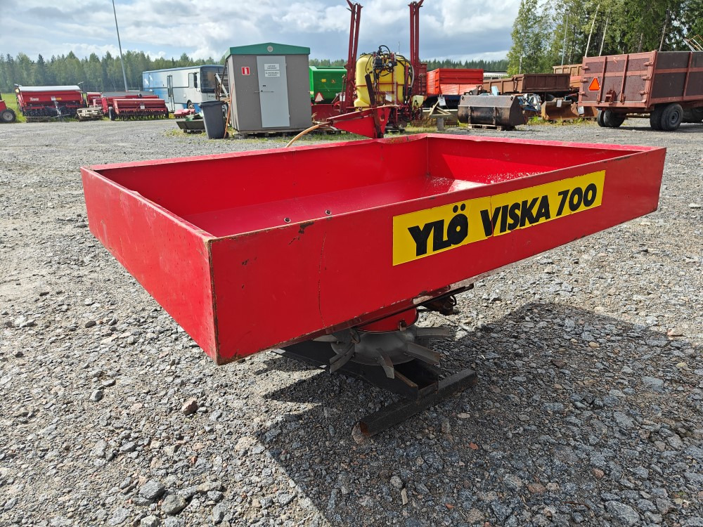 Ylö Viska 700 Pintalevitin kantikas malli - Тороразпръсквачка: снимка 3 Ylö Viska 700 Pintalevitin kantikas malli - Тороразпръсквачка: снимка 3