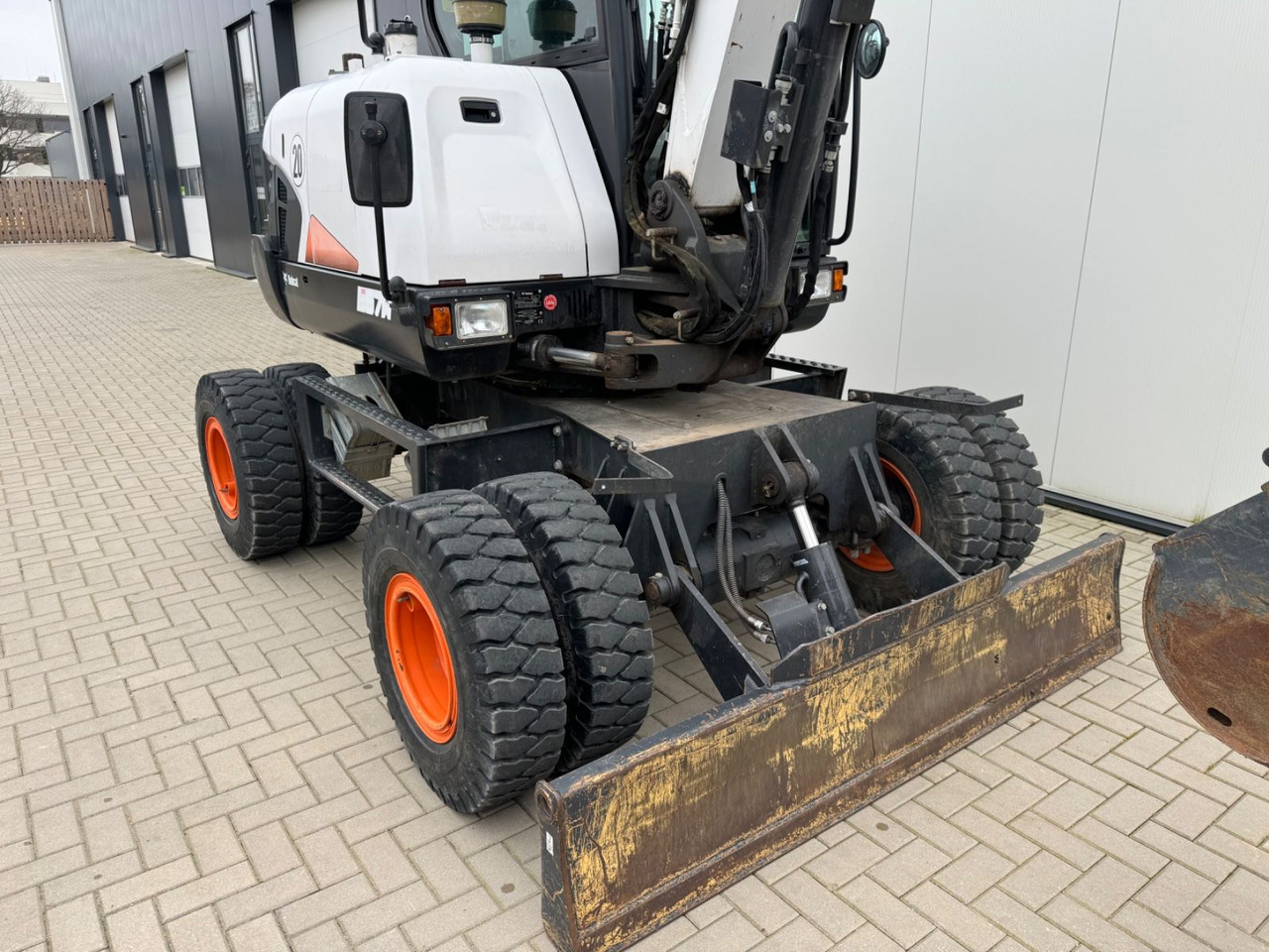 Bobcat E57W - Колесен багер: снимка 4 Bobcat E57W - Колесен багер: снимка 4