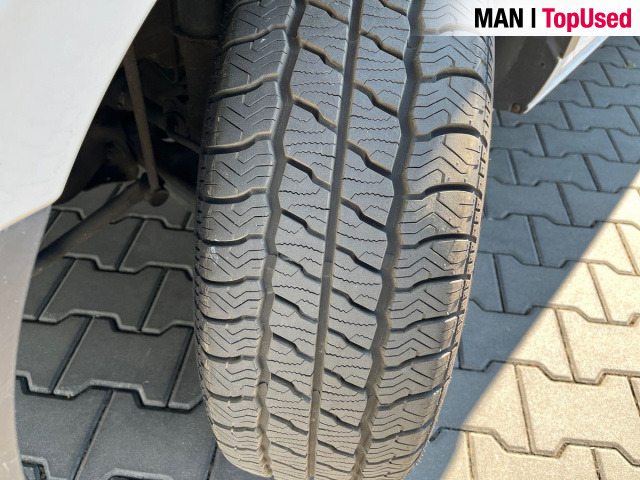 MAN TGE 3.140 4X2FSB, lang/hoch,Automatik,Klima,Kamera - Товарен бус: снимка 4 MAN TGE 3.140 4X2FSB, lang/hoch,Automatik,Klima,Kamera - Товарен бус: снимка 4