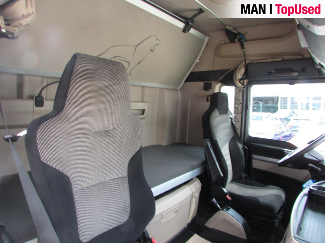 MAN TGX 18.470 4X2 LLS-U Euro6 Retarder Klima Navi ZV - Влекач: снимка 4 MAN TGX 18.470 4X2 LLS-U Euro6 Retarder Klima Navi ZV - Влекач: снимка 4