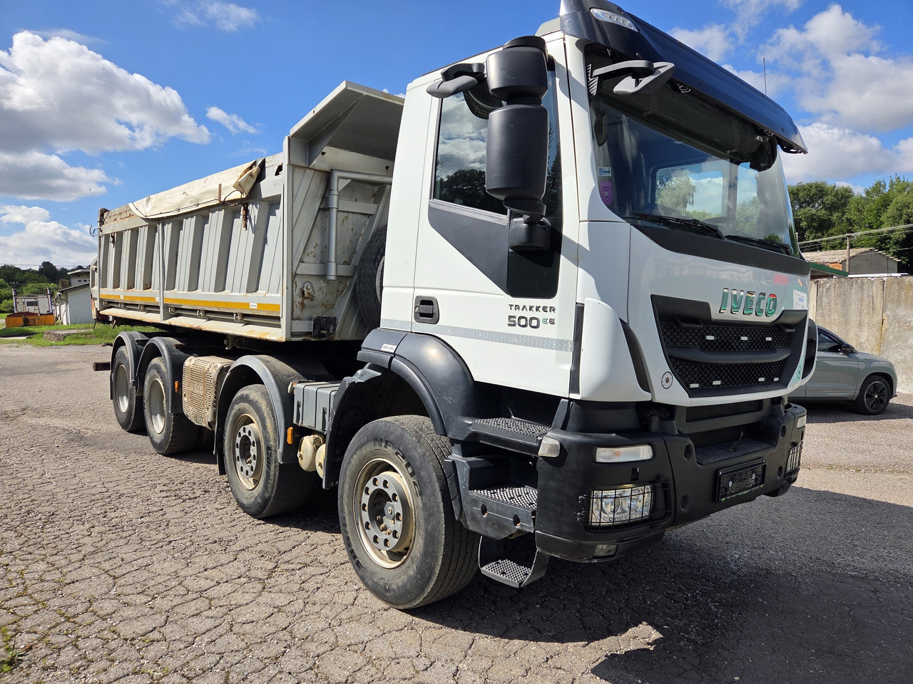 IVECO TRAKKER 500 8x4 EURO6 Bordmatik - Самосвал камион: снимка 3 IVECO TRAKKER 500 8x4 EURO6 Bordmatik - Самосвал камион: снимка 3