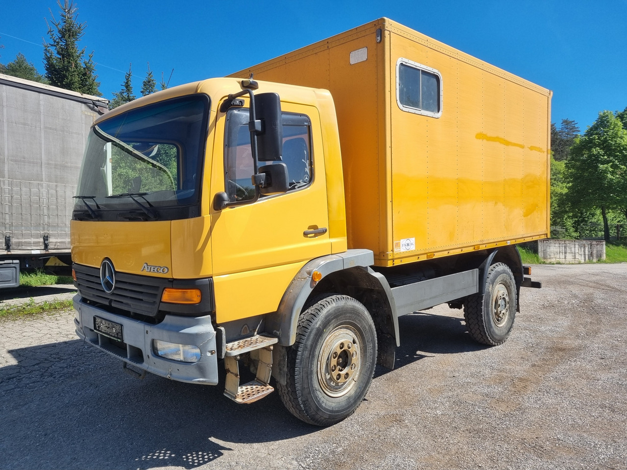 MERCEDES-BENZ ATEGO 1017 4x4 BOX + PTO - Камион фургон: снимка 1 MERCEDES-BENZ ATEGO 1017 4x4 BOX + PTO - Камион фургон: снимка 1