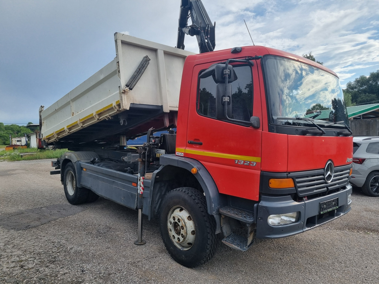 MERCEDES-BENZ ATEGO 1323 4x4 tipper + crane HIAB 095 - Самосвал камион, Камион с кран: снимка 3 MERCEDES-BENZ ATEGO 1323 4x4 tipper + crane HIAB 095 - Самосвал камион, Камион с кран: снимка 3