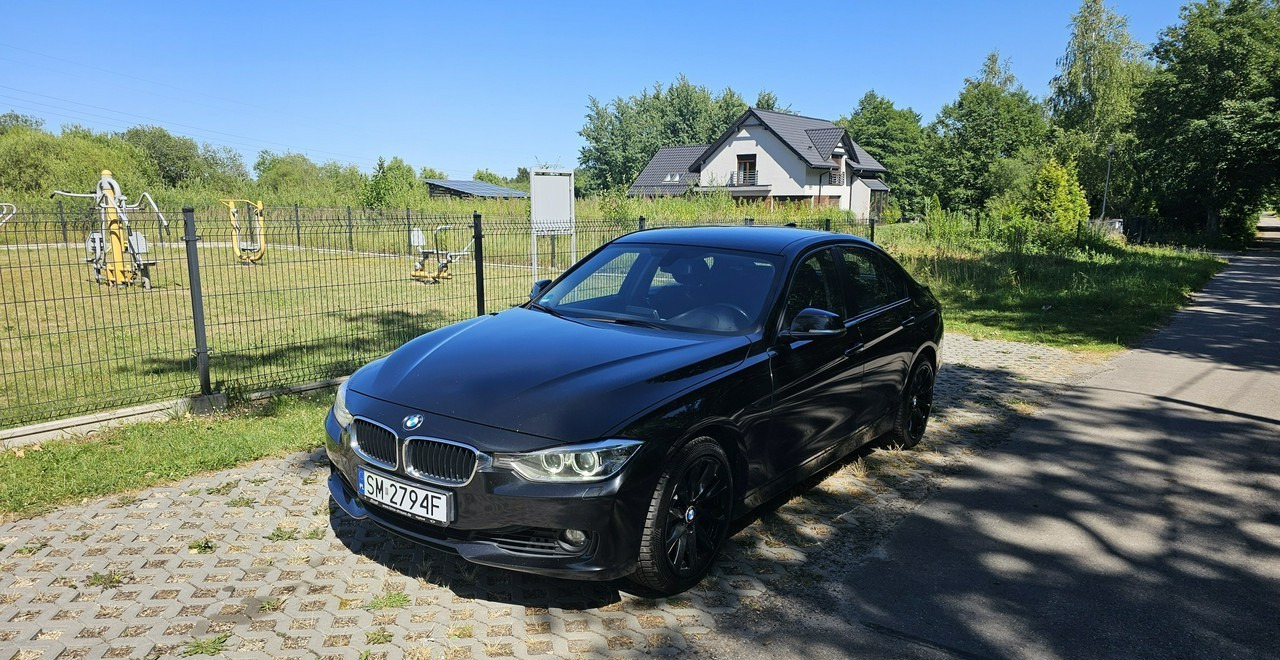 BMW SERIA 3 V (F30/F31/F34) BMW SERIA 3 BMW 330D xDrive ładny stan 4x4 sedan - Седан: снимка 2 BMW SERIA 3 V (F30/F31/F34) BMW SERIA 3 BMW 330D xDrive ładny stan 4x4 sedan - Седан: снимка 2