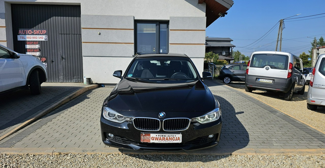BMW SERIA 3 V (F30/F31/F34) BMW SERIA 3 BMW 330D xDrive ładny stan 4x4 sedan - Лек автомобил: снимка 2 BMW SERIA 3 V (F30/F31/F34) BMW SERIA 3 BMW 330D xDrive ładny stan 4x4 sedan - Лек автомобил: снимка 2