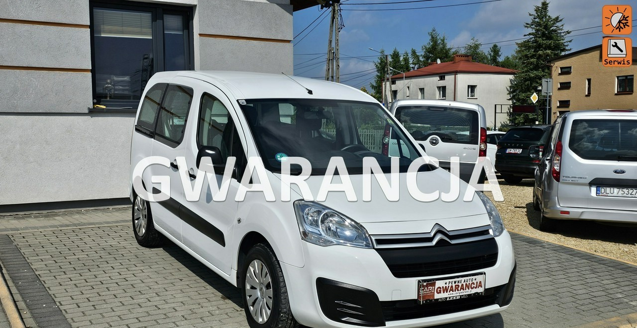 Citroen Berlingo II 5 -osobowy - Лек автомобил: снимка 1 Citroen Berlingo II 5 -osobowy - Лек автомобил: снимка 1