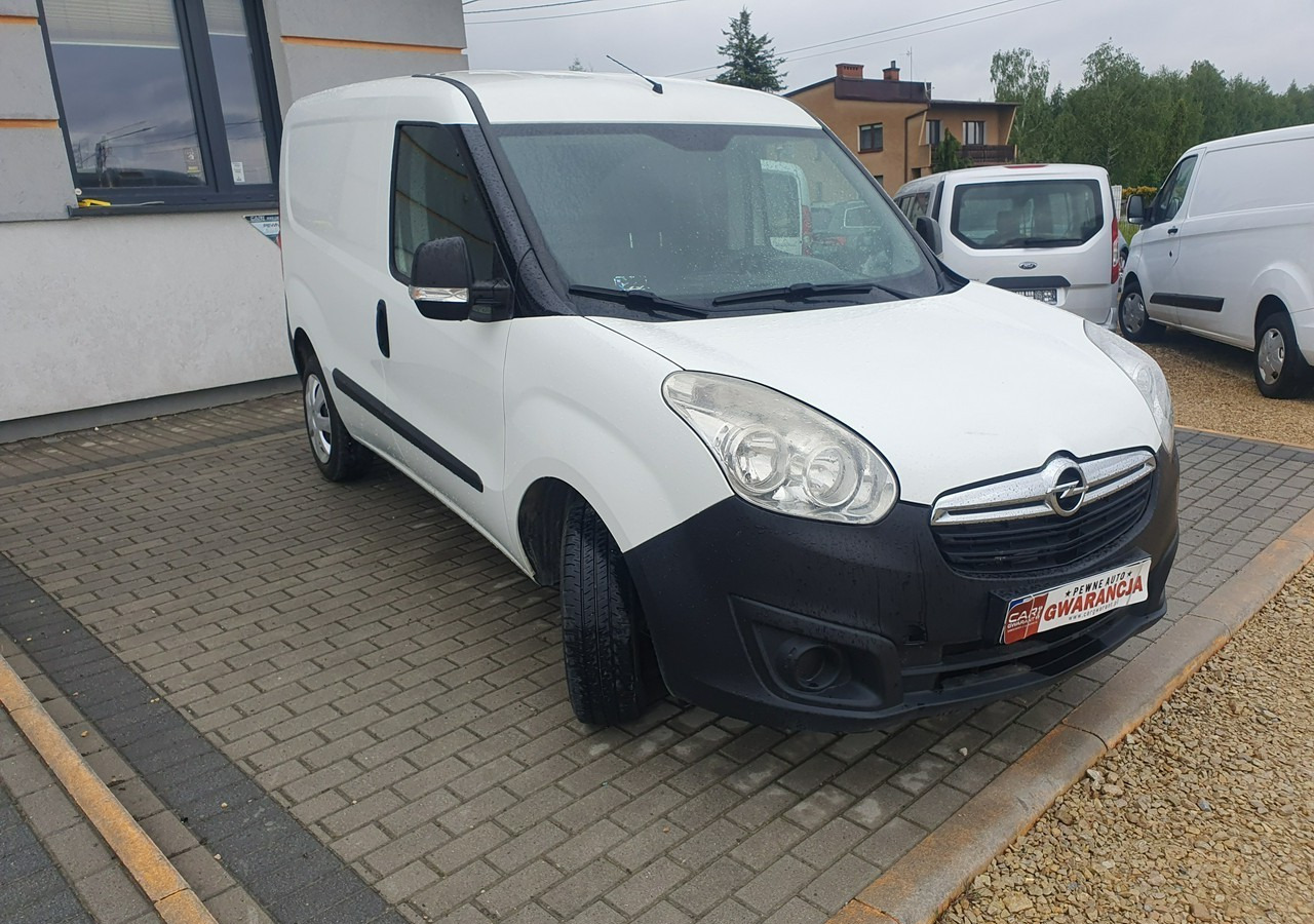 Fiat Doblo Opel Combo 1.4 Benzyna Polski Salon - Товарен бус: снимка 3 Fiat Doblo Opel Combo 1.4 Benzyna Polski Salon - Товарен бус: снимка 3