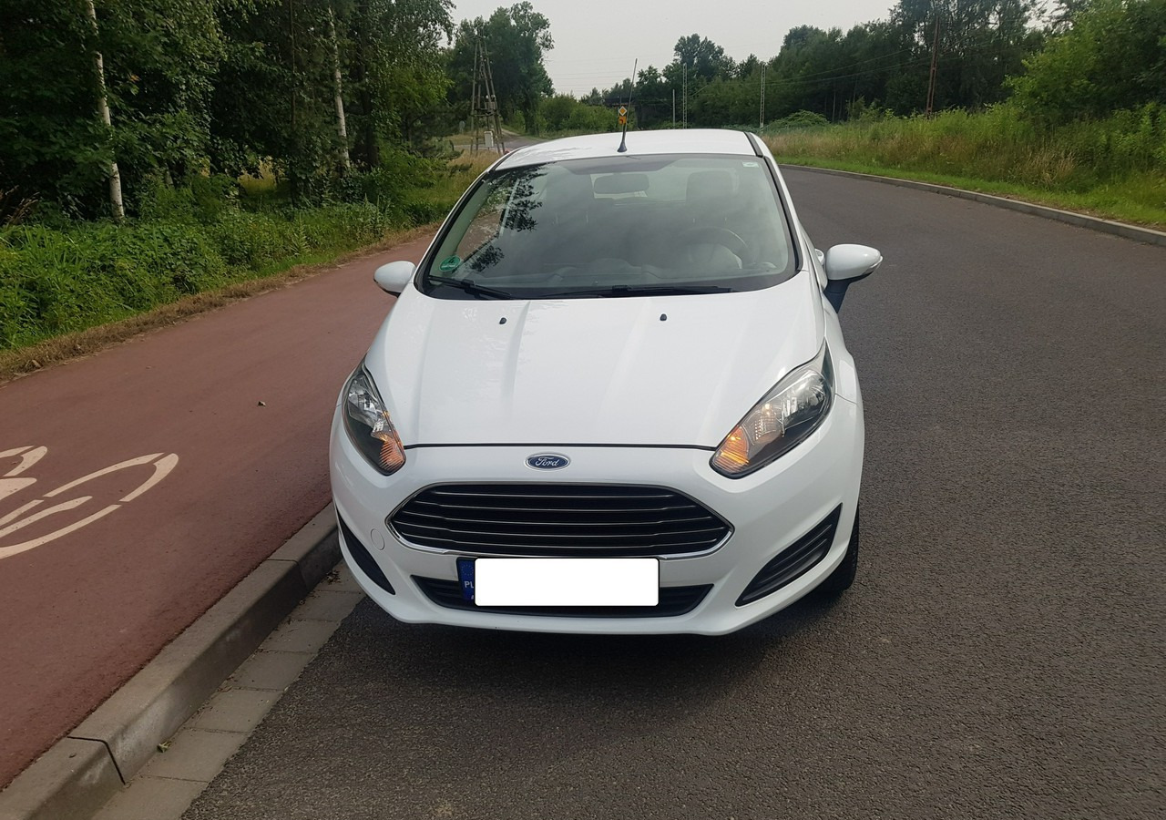 Ford Fiesta VIII zadbana fiesta * klima* - Лек автомобил: снимка 4 Ford Fiesta VIII zadbana fiesta * klima* - Лек автомобил: снимка 4