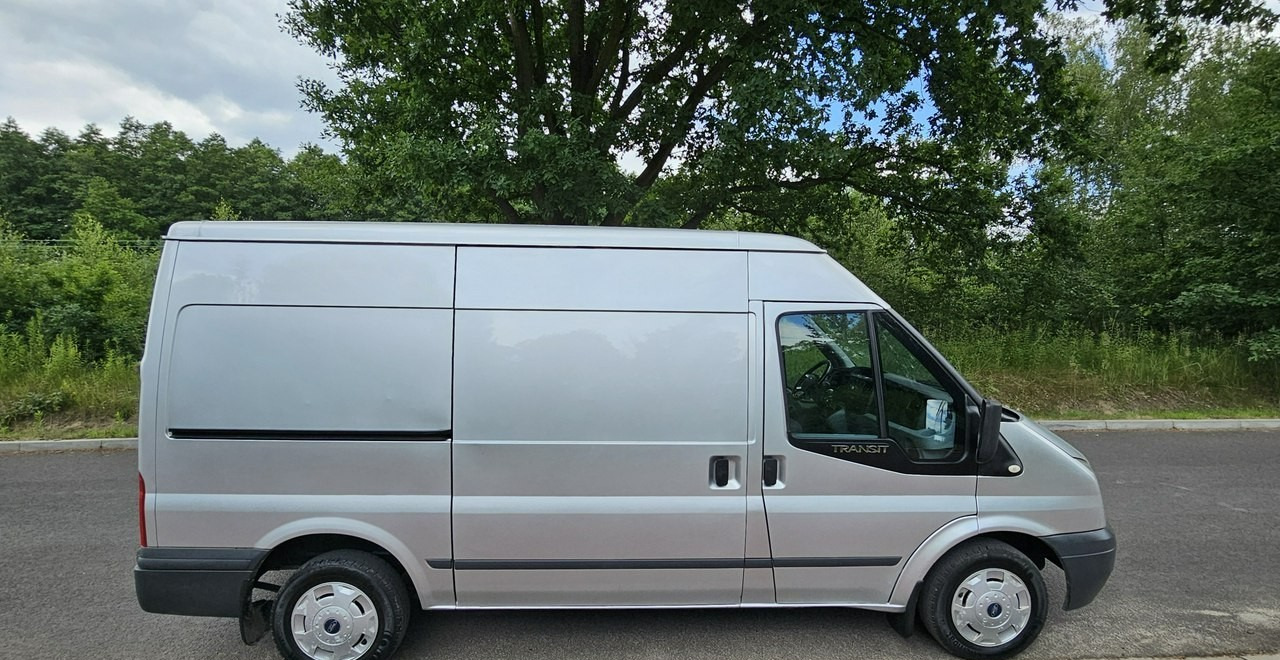 Ford Transit krajowy*klima*tempomat - Товарен бус: снимка 4 Ford Transit krajowy*klima*tempomat - Товарен бус: снимка 4