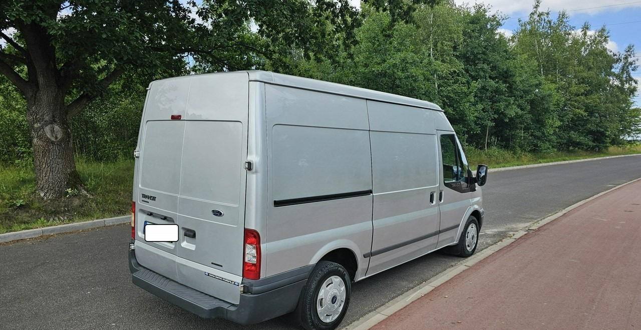 Ford Transit krajowy*klima*tempomat - Товарен бус: снимка 5 Ford Transit krajowy*klima*tempomat - Товарен бус: снимка 5