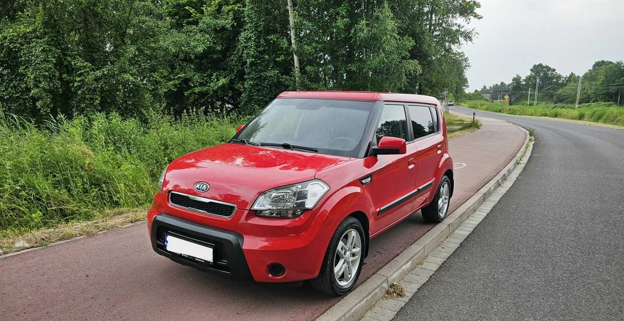 Kia Soul klima*alufelgi**** - Лек автомобил: снимка 1 Kia Soul klima*alufelgi**** - Лек автомобил: снимка 1